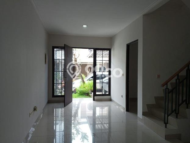 Disewakan! Rumah 4 Kamar Tidur &
3 Kamar Mandi di Green Lake City, Jakarta Barat Disewakan! Rumah 4 Kamar Tidur &
3 Kamar Mandi di Green Lake City, Jakarta Barat