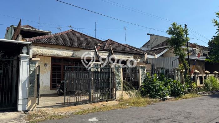 Rumah Siap Huni 4 KT 2 KM di Banjarsari, Surakarta Rumah Siap Huni 4 KT 2 KM di Banjarsari, Surakarta