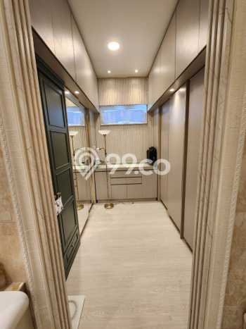 Rumah Mewah Siap Huni LT 365m2 di Cipondoh, Tangerang Rumah Mewah Siap Huni LT 365m2 di Cipondoh, Tangerang