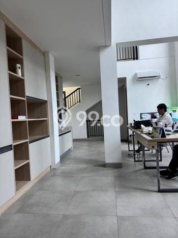Ruko di BSD, Luas 182m², Kawasan Bisnis, Ramai Ruko di BSD, Luas 182m², Kawasan Bisnis, Ramai