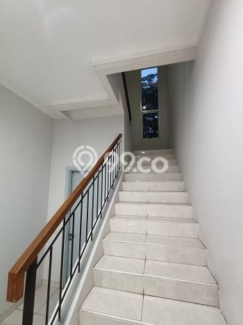 Jarang Ada! Rumah Kontrakan 5 Kamar Bagus Siap Huni BSD De Park Jarang Ada! Rumah Kontrakan 5 Kamar Bagus Siap Huni BSD De Park