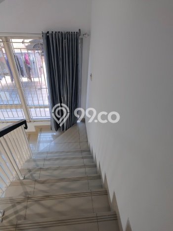 Rumah Luas Asri 3 KT Siap Huni di BSD Residence One Tangerang Rumah Luas Asri 3 KT Siap Huni di BSD Residence One Tangerang