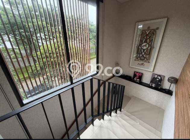 Siap Huni Hunian Elit 4 Kamar di BSD Dekat ke Mana Pun Siap Huni Hunian Elit 4 Kamar di BSD Dekat ke Mana Pun