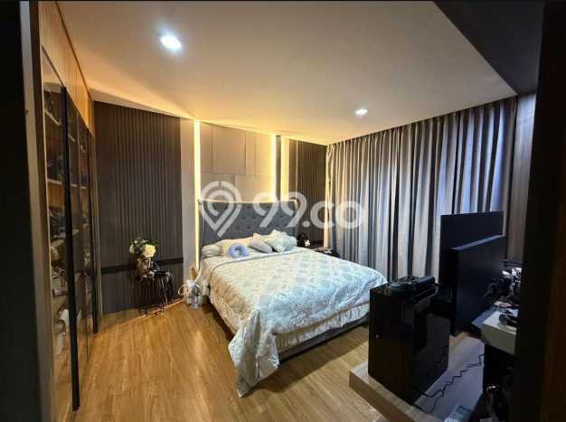 Siap Huni Hunian Elit 4 Kamar di BSD Dekat ke Mana Pun Siap Huni Hunian Elit 4 Kamar di BSD Dekat ke Mana Pun