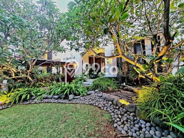 Rumah Elit Modern Tanpa Renovasi di Alam Sutera Tangerang Rumah Elit Modern Tanpa Renovasi di Alam Sutera Tangerang