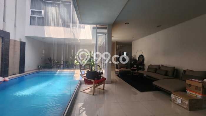 Jual Rumah Luas Megah Dengan View Eksklusif di BSD, Tangerang Jual Rumah Luas Megah Dengan View Eksklusif di BSD, Tangerang