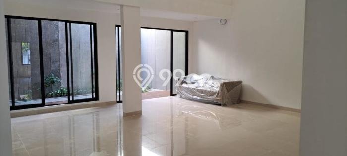 Dijual Rumah Luas Elegan Dengan View Eksklusif di BSD, Tangerang Dijual Rumah Luas Elegan Dengan View Eksklusif di BSD, Tangerang