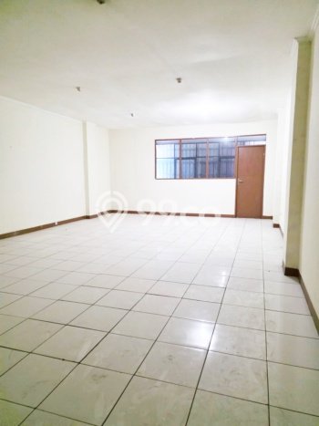 Hunian Mewah Siap Huni LT 170m2 di Serpong, Tangerang Selatan Hunian Mewah Siap Huni LT 170m2 di Serpong, Tangerang Selatan