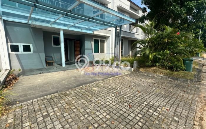 Rumah Mewah LB 141m2 Siap Pakai Desain Elegan di Tiban, Batam Rumah Mewah LB 141m2 Siap Pakai Desain Elegan di Tiban, Batam