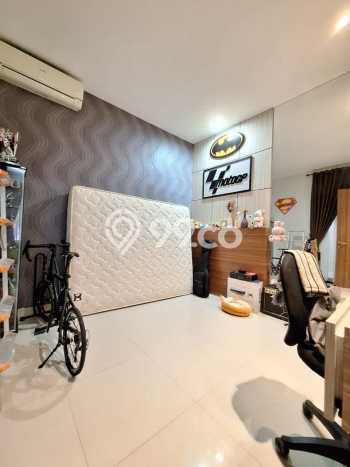 Rumah Strategis Modern Lb 250m2 di Batam Kota, Batam Rumah Strategis Modern Lb 250m2 di Batam Kota, Batam