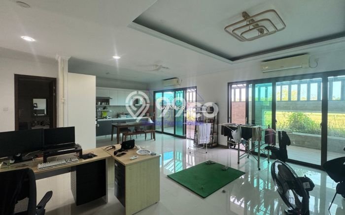 Rumah Mewah Siap Huni LT 180m2 di Sekupang, Batam Rumah Mewah Siap Huni LT 180m2 di Sekupang, Batam