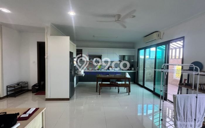 Rumah Mewah Siap Huni LT 180m2 di Sekupang, Batam Rumah Mewah Siap Huni LT 180m2 di Sekupang, Batam