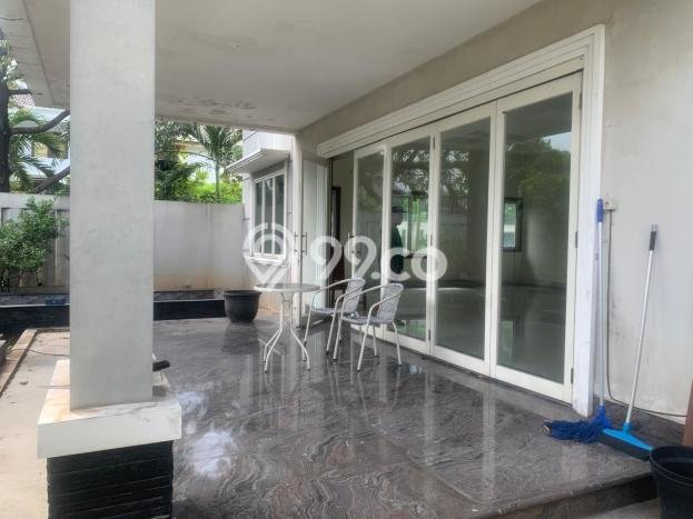 Rumah Elit LB 500m2 Siap Pakai Desain Elegan di Lippo Karawaci, Tangerang Rumah Elit LB 500m2 Siap Pakai Desain Elegan di Lippo Karawaci, Tangerang