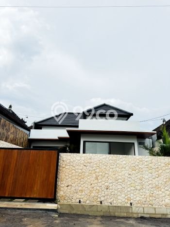 AREA PREMIUM! Vila Kawasan Munggu, Ukuran 100m², Dekat fasilitas umum AREA PREMIUM! Vila Kawasan Munggu, Ukuran 100m², Dekat fasilitas umum