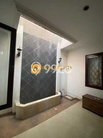 Hunian Elit LB 400m2 Siap Huni Desain Elegan di Jatiwaringin, Jakarta Timur Hunian Elit LB 400m2 Siap Huni Desain Elegan di Jatiwaringin, Jakarta Timur