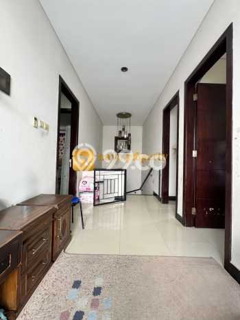 Dijual Rumah Mewah Elegan Dengan View Cantik di Pulomas, Jakarta Timur Dijual Rumah Mewah Elegan Dengan View Cantik di Pulomas, Jakarta Timur