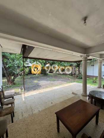 Hunian Mewah Siap Huni LT 1833m2 di Jatinegara, Jakarta Timur Hunian Mewah Siap Huni LT 1833m2 di Jatinegara, Jakarta Timur