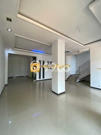 Rumah 3 KT 3 KM Luas Tanah 144m², LB 235m² di Harapan Indah, Bekasi Rumah 3 KT 3 KM Luas Tanah 144m², LB 235m² di Harapan Indah, Bekasi