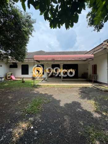 Hunian Mewah Siap Huni LT 1833m2 di Jatinegara, Jakarta Timur Hunian Mewah Siap Huni LT 1833m2 di Jatinegara, Jakarta Timur