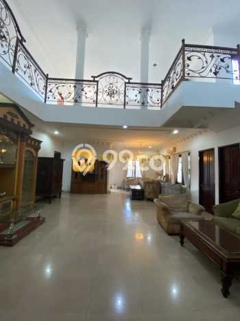 Hunian Elit LB 400m2 Siap Huni Desain Elegan di Jatiwaringin, Jakarta Timur Hunian Elit LB 400m2 Siap Huni Desain Elegan di Jatiwaringin, Jakarta Timur