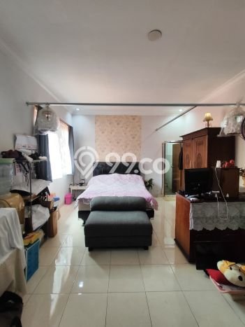 Rumah Mewah LB 300m2 Siap Pakai Desain Elegan di Pondok Bambu, Jakarta Timur Rumah Mewah LB 300m2 Siap Pakai Desain Elegan di Pondok Bambu, Jakarta Timur