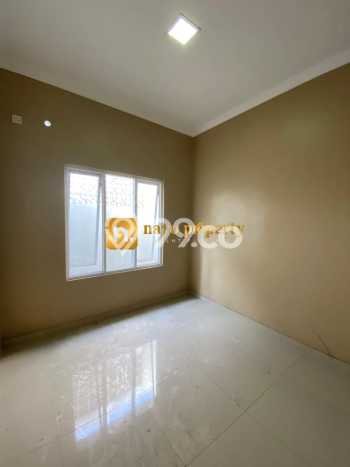 For Sale Hunian Rumah Terawat 3 KT di Jatiwaringin, Bekasi For Sale Hunian Rumah Terawat 3 KT di Jatiwaringin, Bekasi