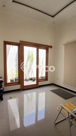 Rumah Cantik Siap Pakai Di Gentan Luas 120m2 Lokasi Strategis Rumah Cantik Siap Pakai Di Gentan Luas 120m2 Lokasi Strategis