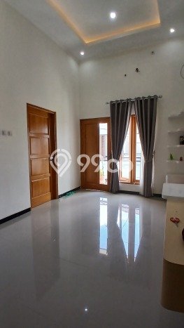 Rumah Cantik Siap Pakai Di Gentan Luas 120m2 Lokasi Strategis Rumah Cantik Siap Pakai Di Gentan Luas 120m2 Lokasi Strategis