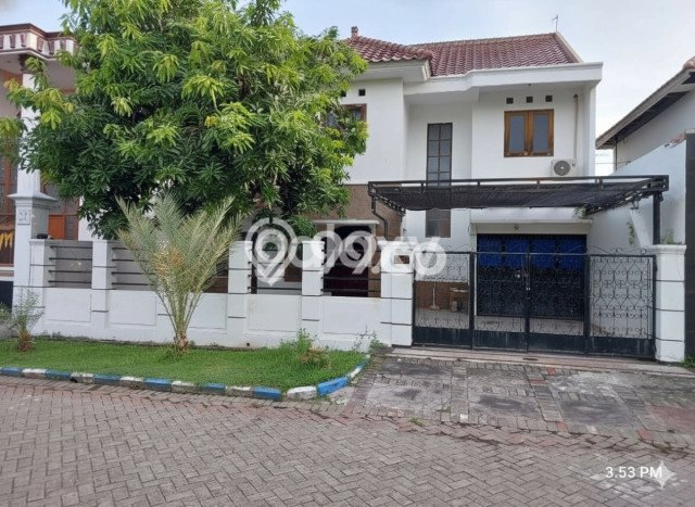 HUNIAN BERKELAS! Rumah Exclusive Gedangan, Sidoarjo, LT 300m2m² Luas Bangunan 250m2m² HUNIAN BERKELAS! Rumah Exclusive Gedangan, Sidoarjo, LT 300m2m² Luas Bangunan 250m2m²