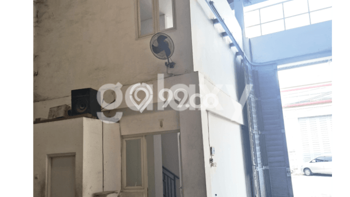 Unit Gudang Dijual di Driyorejo Gresik Luas Bangunan 330m2 Unit Gudang Dijual di Driyorejo Gresik Luas Bangunan 330m2