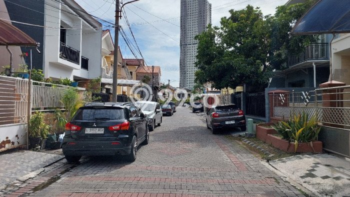 Rumah Modern Minimalis 4 Kamar Siap Huni di Mulyorejo Rumah Modern Minimalis 4 Kamar Siap Huni di Mulyorejo