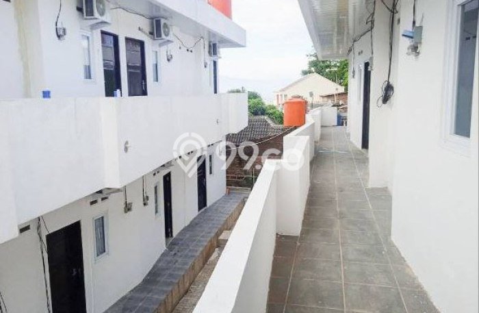 Rumah Kost untuk Dijual di Jatinangor dengan 8 KT, 8 KM, Luas 140m2 Rumah Kost untuk Dijual di Jatinangor dengan 8 KT, 8 KM, Luas 140m2