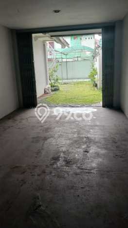 Ruko untuk disewa di Matraman punya LT 498m2 & LB 430m2 harga sewa kompetitif Ruko untuk disewa di Matraman punya LT 498m2 & LB 430m2 harga sewa kompetitif