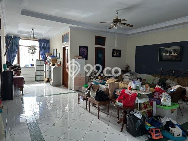 Rumah Luxury Modern Tanpa Renovasi di Cibubur Jakarta Timur Rumah Luxury Modern Tanpa Renovasi di Cibubur Jakarta Timur