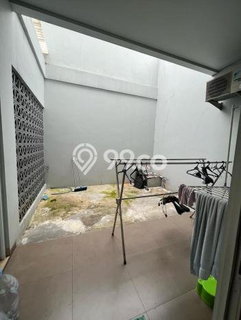Rumah Luxury Modern Tanpa Renovasi di Pulogebang Jakarta Timur Rumah Luxury Modern Tanpa Renovasi di Pulogebang Jakarta Timur