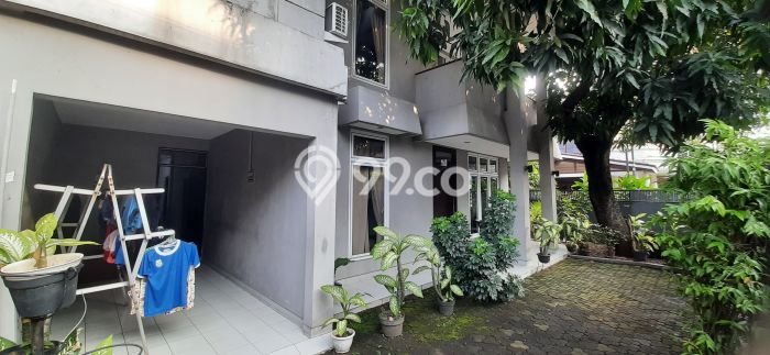 Rumah Luxury Modern Tanpa Renovasi di Pondok Kelapa Jakarta Timur Rumah Luxury Modern Tanpa Renovasi di Pondok Kelapa Jakarta Timur