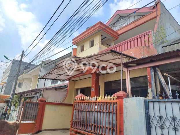 Rumah Luas Asri 3 KT Siap Pakai di Kalimalang Jakarta Timur Rumah Luas Asri 3 KT Siap Pakai di Kalimalang Jakarta Timur