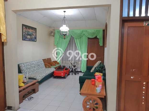 Hunian Eksklusif Siap Huni LT 214m2 di Kebayoran Lama, Jakarta Selatan Hunian Eksklusif Siap Huni LT 214m2 di Kebayoran Lama, Jakarta Selatan