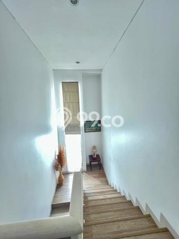 Rumah Luxury Modern Tanpa Renovasi di Harapan Indah Bekasi Rumah Luxury Modern Tanpa Renovasi di Harapan Indah Bekasi