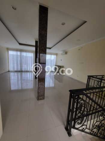 FOR RENT! Ruko di Pondok Kelapa Cocok untuk Bisnis 104m2 FOR RENT! Ruko di Pondok Kelapa Cocok untuk Bisnis 104m2