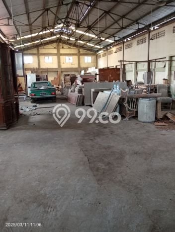 Unit Gudang Paling Strategis di Solo Baru Solo dengan LB 1200m2 Unit Gudang Paling Strategis di Solo Baru Solo dengan LB 1200m2