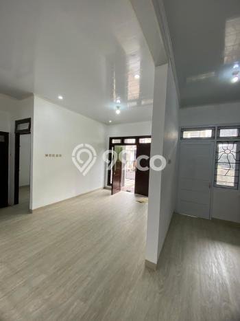 Rumah Strategis Modern Lb 160m2 di Gentan, Solo Rumah Strategis Modern Lb 160m2 di Gentan, Solo