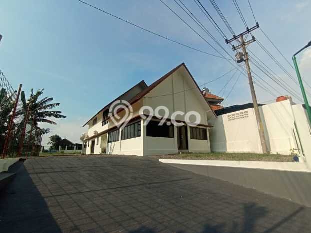 NEW LISTING! Rumah kawasan Jaten, Ready, 7 KT, Akses Jaten, Karanganyar, Karanganyar, LT 1396m2m² LB 500m2m² NEW LISTING! Rumah kawasan Jaten, Ready, 7 KT, Akses Jaten, Karanganyar, Karanganyar, LT 1396m2m² LB 500m2m²