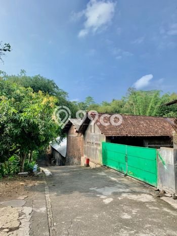 Komersial Bagus LT 1500m2 LB 1300m2 Dijual di Ampel Boyolali Komersial Bagus LT 1500m2 LB 1300m2 Dijual di Ampel Boyolali