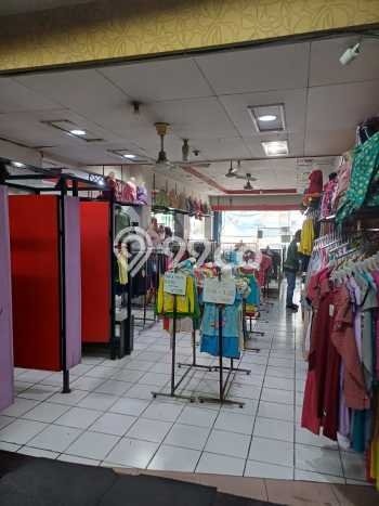 Ruko Premium di Jaten, Luas 900m2m², Jalan Utama, Area Bisnis Aktif Ruko Premium di Jaten, Luas 900m2m², Jalan Utama, Area Bisnis Aktif