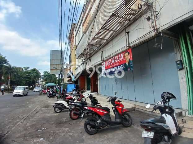 Ruko Disewakan Lokasi Banjarsari Solo Harga Spesial! Ruko Disewakan Lokasi Banjarsari Solo Harga Spesial!
