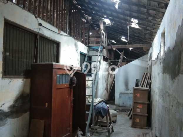 Dijual Hunian Mewah dengan Fasilitas Sekitar Lengkap di Laweyan, Solo Dijual Hunian Mewah dengan Fasilitas Sekitar Lengkap di Laweyan, Solo