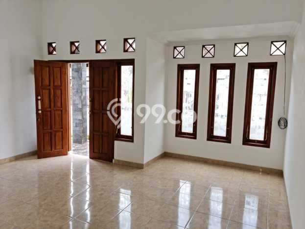 Hunian Cantik Minimalis Lb 150m2 di Kartasura, Sukoharjo Hunian Cantik Minimalis Lb 150m2 di Kartasura, Sukoharjo