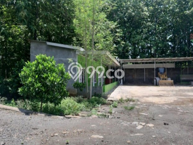 Unit Gudang Dijual di Jumantono Karanganyar 1600m2 Unit Gudang Dijual di Jumantono Karanganyar 1600m2