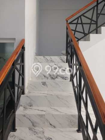 Ruko untuk disewa di Jebres punya LT 64m2 & LB 125m2 harga sewa kompetitif Ruko untuk disewa di Jebres punya LT 64m2 & LB 125m2 harga sewa kompetitif